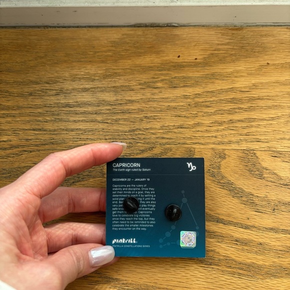 Capricorn Constellation Enamel Pin - Picture 3 of 3